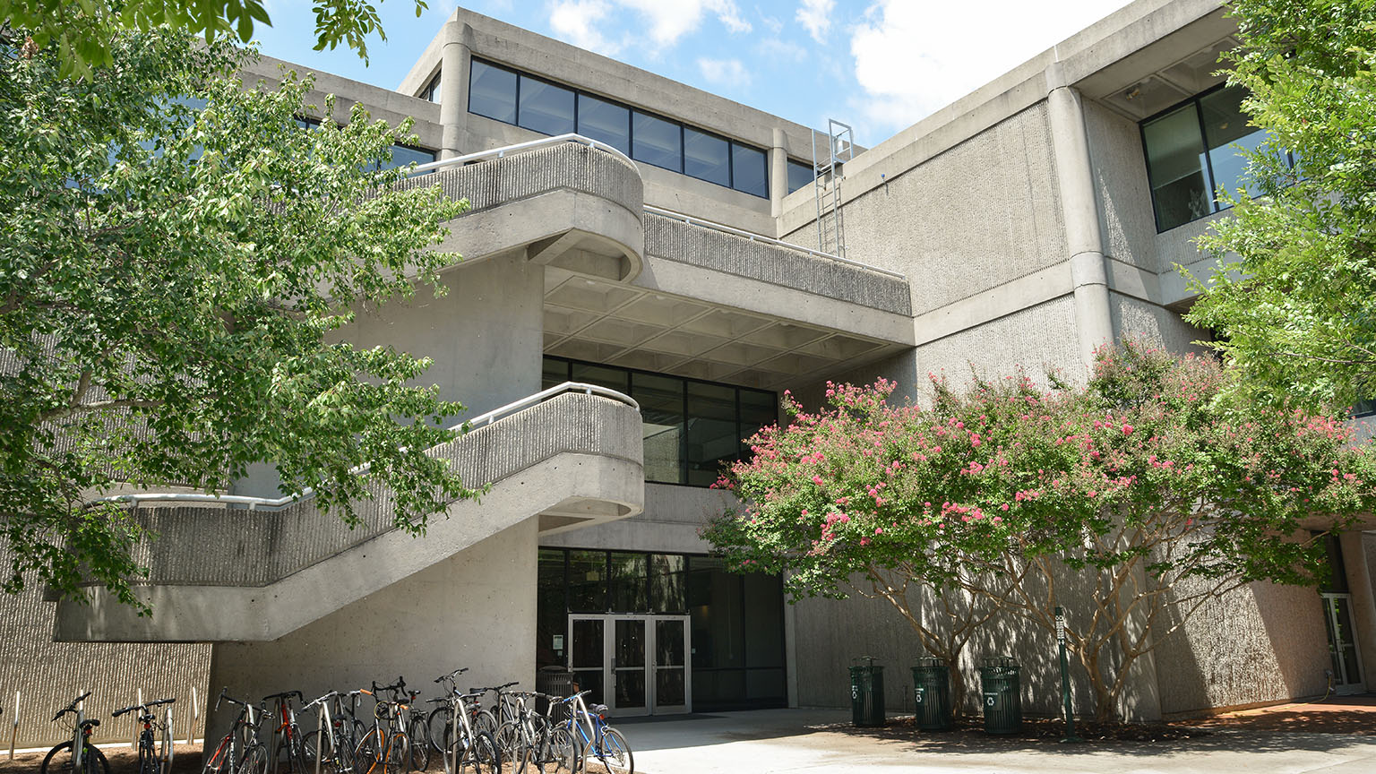 A photo of the West entrance of the West Architecture Building on Georgia Tech campus.